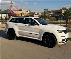 جیپ گراند شیرۆکی